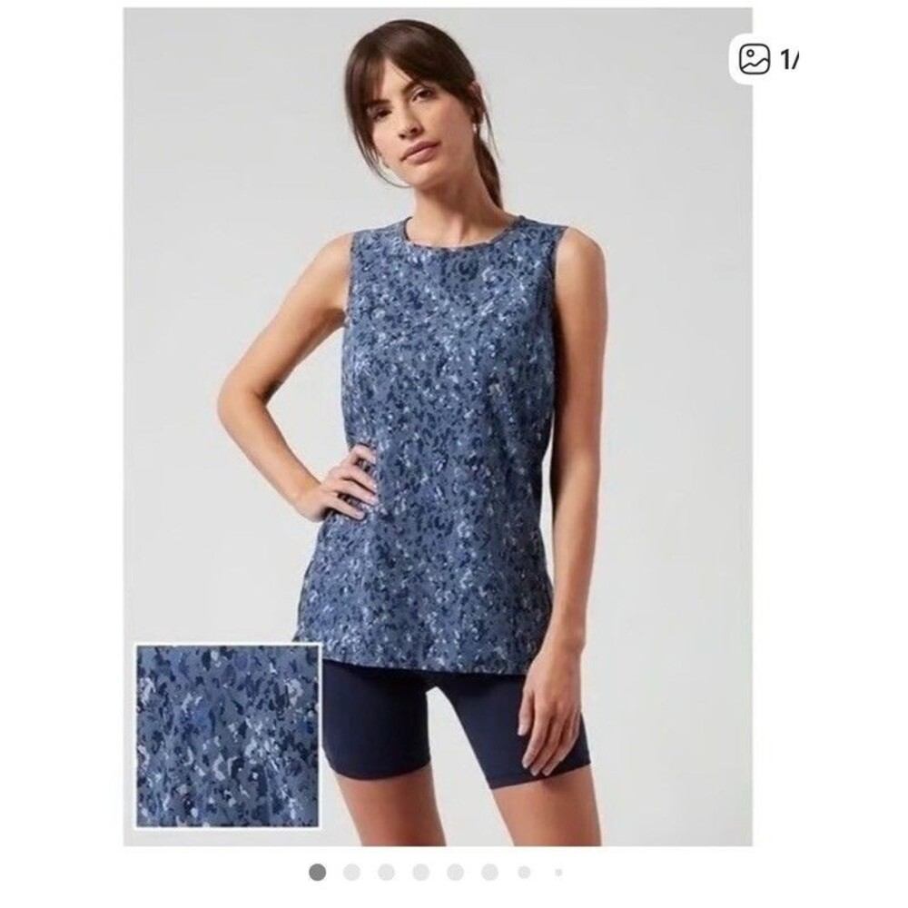 Athleta Wom Refined Zephyr Tank Top Sz L Blue Camo Leopard Stretch Yoga Active